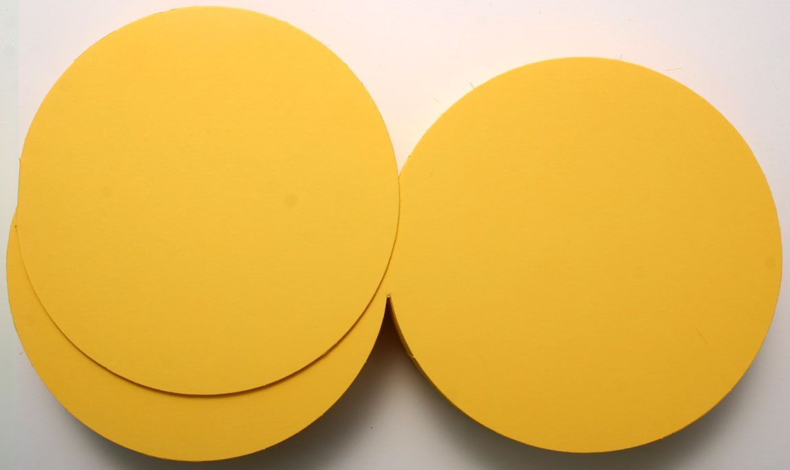 Round Cards - Golden Yellow - Ø 13,5cm - 240g