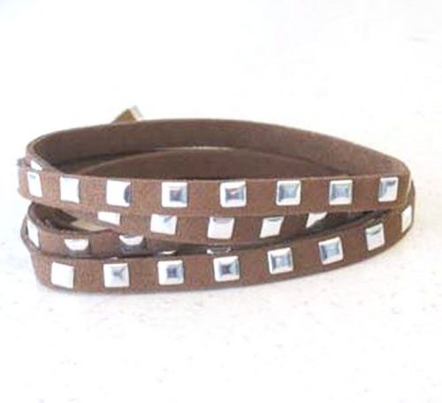 Faux Suède Cord With Studs - Brown - 7mm - 1M